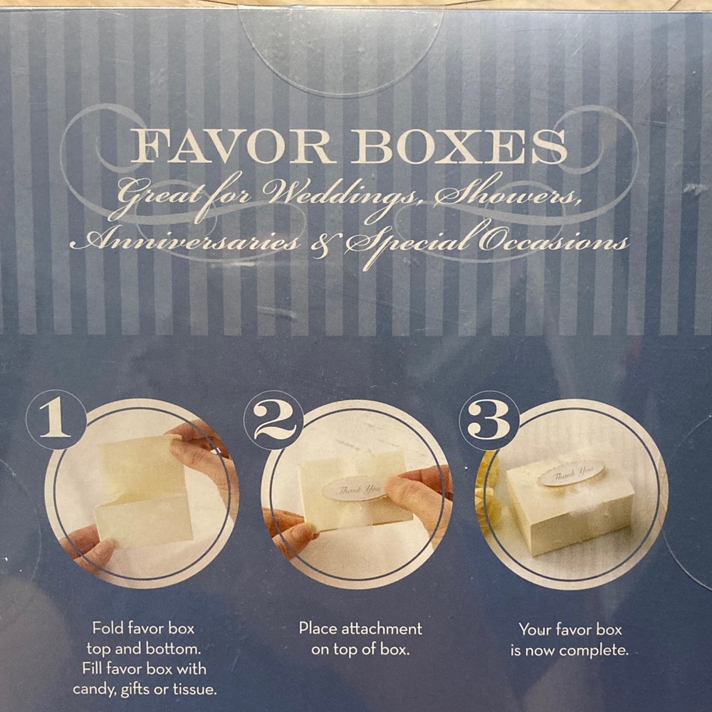 Ivory Favor Boxes - 50 Count - Picture 6 of 8